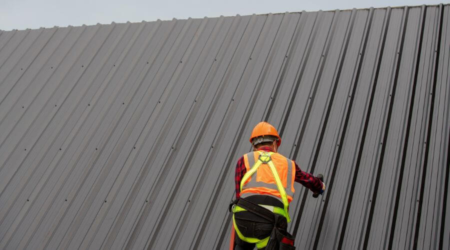 Expert Emergency Roof Repairs services in Lakewood, IL
